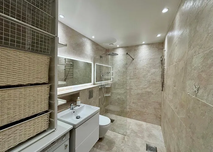 Next To Old Town, Free Underground Parking, Peaceful Location Lejlighed