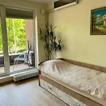 Next To Old Town, Free Underground Parking, Peaceful Location *
